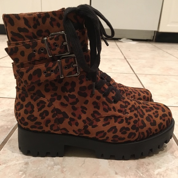 Leopard high top boots - Picture 3 of 4